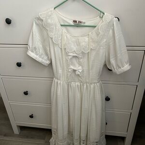 Charming White Kids Dress with Lace and Bow